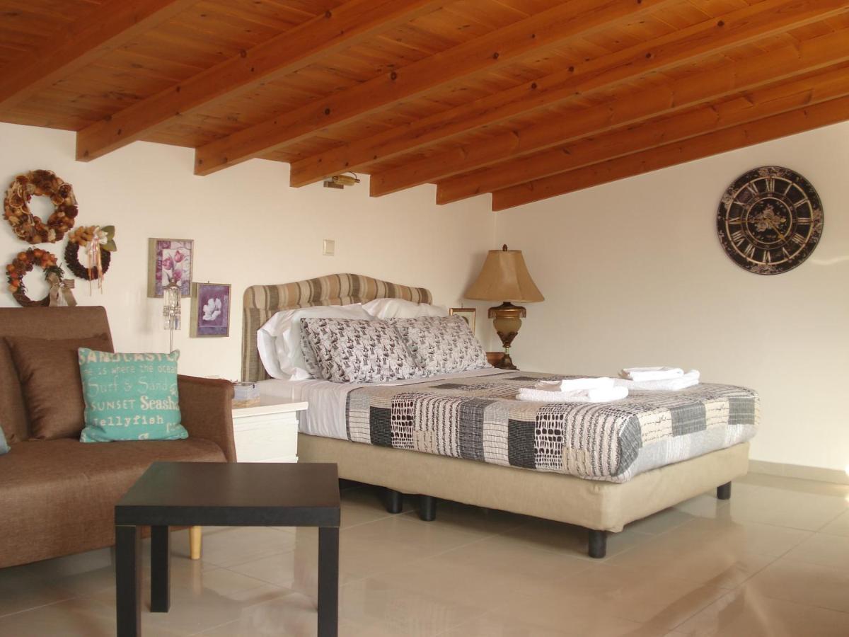 Salty Views - Roof Apartment Kavala Exterior foto